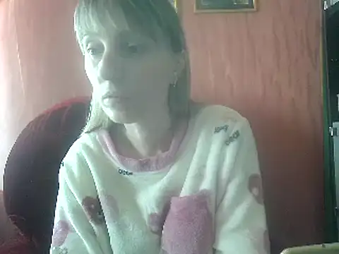 Snapshot of Biddy_Alana chatting on 02.15.25 Biddy Alana online show from 02.15.25