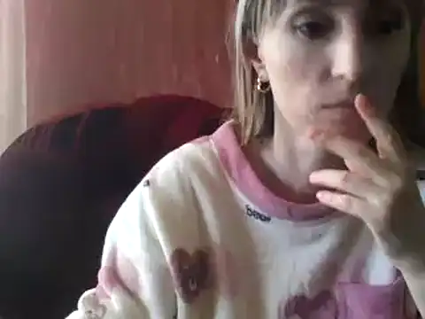 Snapshot of Biddy_Alana chatting on 02.24.25 Biddy Alana online show from 02.24.25