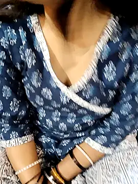 Diya 143 online show from 02.13.25