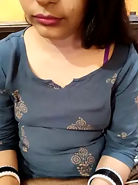Diya 143 online show from 02.15.25