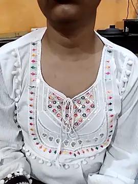 Diya 143 online show from 02.16.25