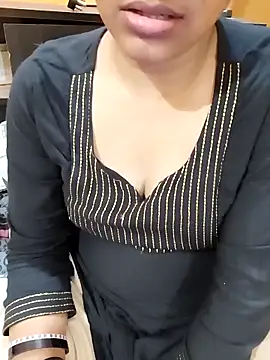 Diya 143 online show from 02.23.25