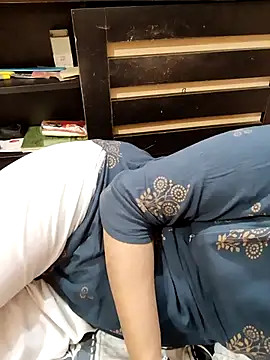 Diya 143 online show from 02.28.25