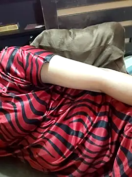 Diya 143 online show from 04.15.26