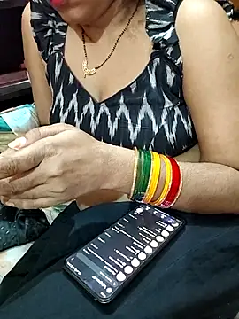 Snapshot of Diya_143 chatting on 06.23.26 Diya 143 online show from 06.23.26