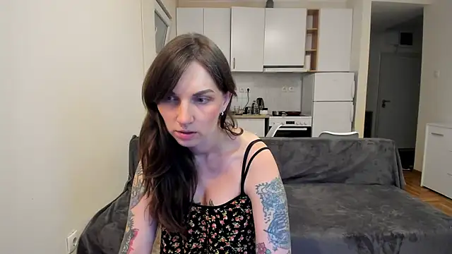 StacyTigerr online show from 02.20.25