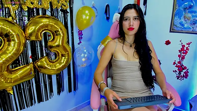 brenda moris01 online show from 12.28.24