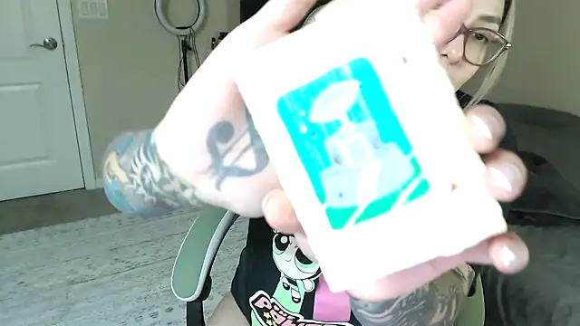 nativepumpkin95 online show from 01.21.25