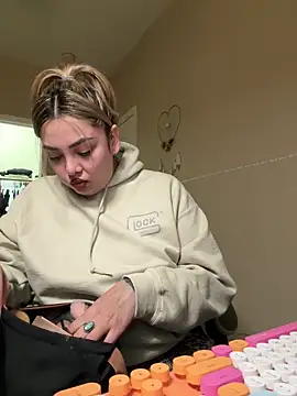 nativepumpkin95 online show from 02.14.25