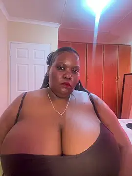 Snapshot of Michyboldy chatting on 02.12.26 Michyboldy online show from 02.12.26