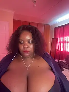 Snapshot of Michyboldy chatting on 03.10.26 Michyboldy online show from 03.10.26