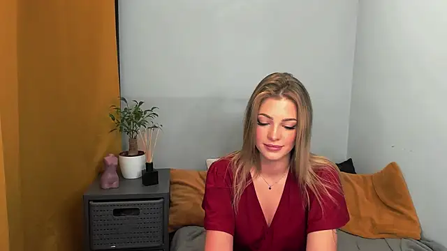 LilyBlondee online show from 02.01.25