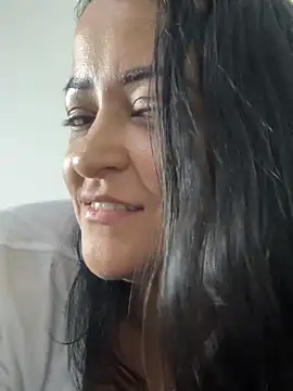 Snapshot of New_Arab_Kingdom chatting on 10.23.25 New Arab Kingdom online show from 10.23.25