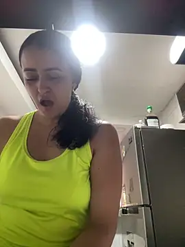 Snapshot of New_Arab_Kingdom chatting on 10.24.25 New Arab Kingdom online show from 10.24.25