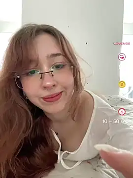 Snapshot of tsuki_chan_on chatting on 06.30.26 tsuki chan on online show from 06.30.26