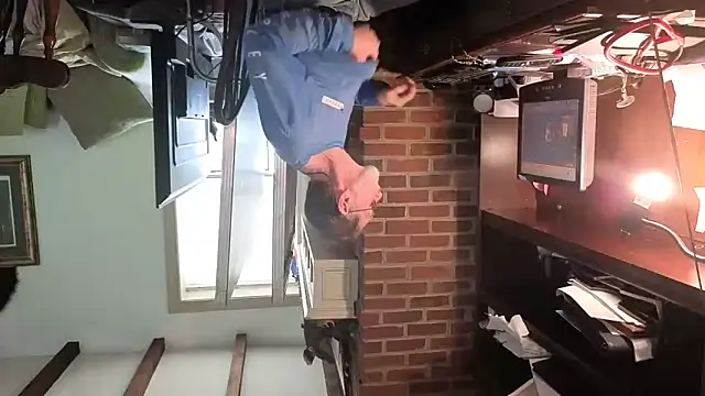 Snapshot of CDforU chatting on 10.07.25 CDforU online show from 10.07.25