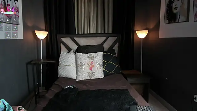 Snapshot of Emilyjhonson_01 chatting on 09.17.25 Emilyjhonson 01 online show from 09.17.25