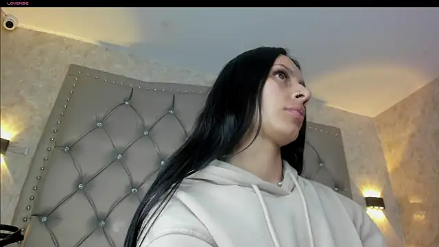 karlyn angels online show from 12.23.24