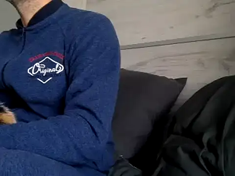 curioushetero online show from 12.12.24
