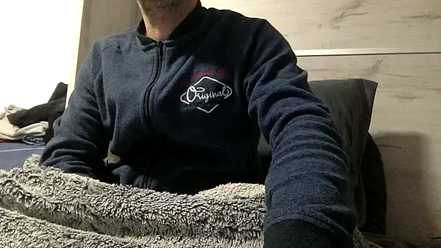 curioushetero online show from 02.10.25
