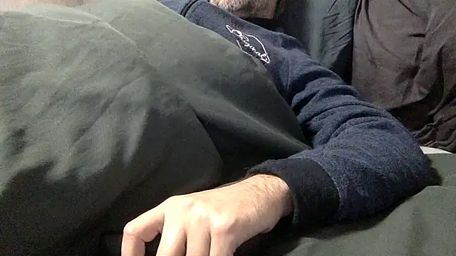curioushetero online show from 02.15.25