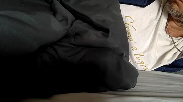 curioushetero online show from 03.07.25