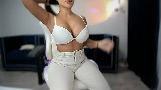  missperfection  online show from 01.10.26