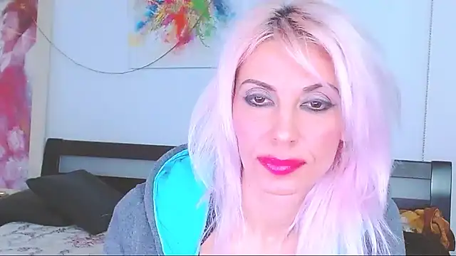 HoneyLara online show from 03.01.25