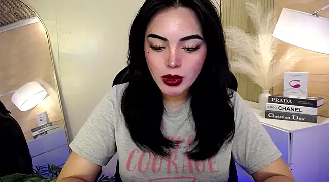 HotstuffCherrySummer online show from 12.03.24