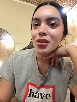 HotstuffCherrySummer online show from 03.17.26