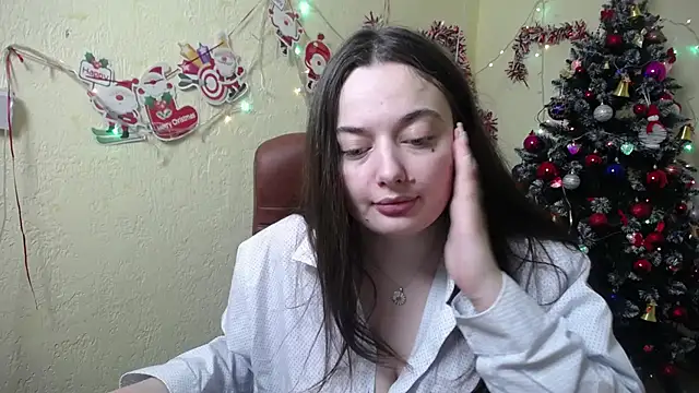 Snapshot of MilanaPrice chatting on 12.16.24 MilanaPrice online show from 12.16.24