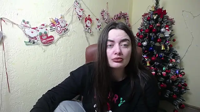 Snapshot of MilanaPrice chatting on 12.19.24 MilanaPrice online show from 12.19.24