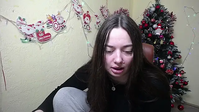 Snapshot of MilanaPrice chatting on 12.21.24 MilanaPrice online show from 12.21.24