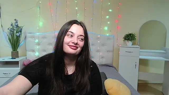 Snapshot of MilanaPrice chatting on 01.23.25 MilanaPrice online show from 01.23.25