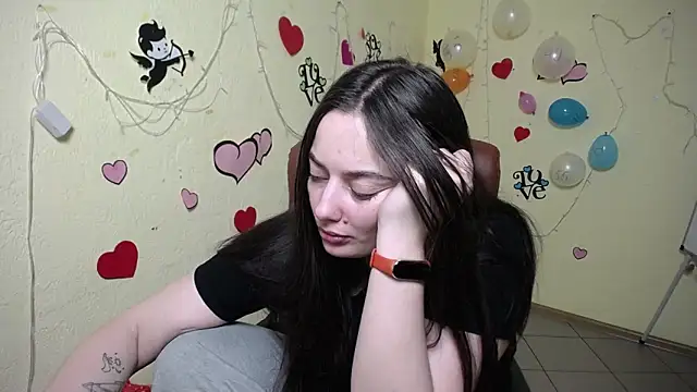 Snapshot of MilanaPrice chatting on 01.31.25 MilanaPrice online show from 01.31.25