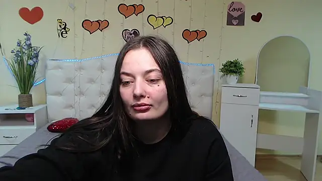 Snapshot of MilanaPrice chatting on 02.10.25 MilanaPrice online show from 02.10.25