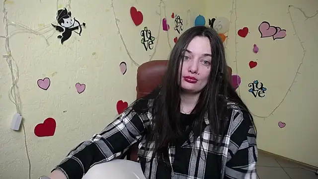 Snapshot of MilanaPrice chatting on 03.15.25 MilanaPrice online show from 03.15.25