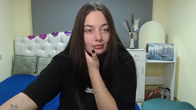 Snapshot of MilanaPrice chatting on 09.13.25 MilanaPrice online show from 09.13.25