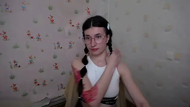 Snapshot of MaryEm976 chatting on 04.28.26 MaryEm976 online show from 04.28.26