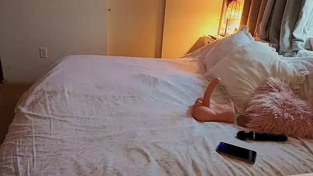 JESS LOVES online show from 11.28.25