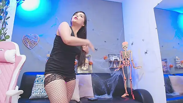 kateadams1 online show from 10.10.25