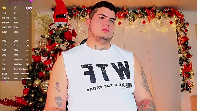 Snapshot of Thomas_chubbyxhot chatting on 12.13.24 Thomas chubbyxhot online show from 12.13.24