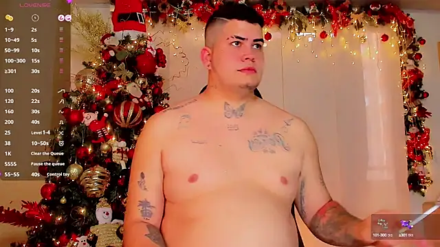 Snapshot of Thomas_chubbyxhot chatting on 12.14.24 Thomas chubbyxhot online show from 12.14.24