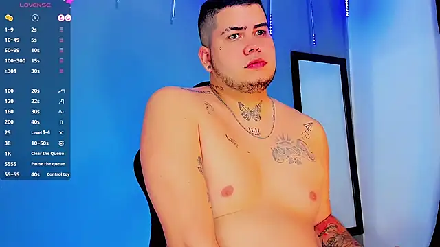 Snapshot of Thomas_chubbyxhot chatting on 12.27.24 Thomas chubbyxhot online show from 12.27.24