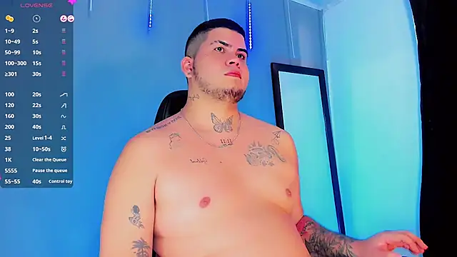 Snapshot of Thomas_chubbyxhot chatting on 12.29.24 Thomas chubbyxhot online show from 12.29.24