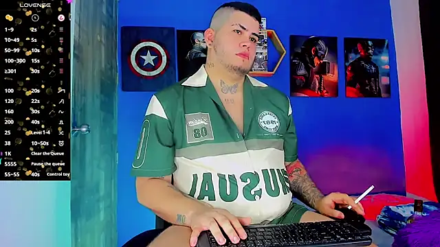 Snapshot of Thomas_chubbyxhot chatting on 09.21.25 Thomas chubbyxhot online show from 09.21.25