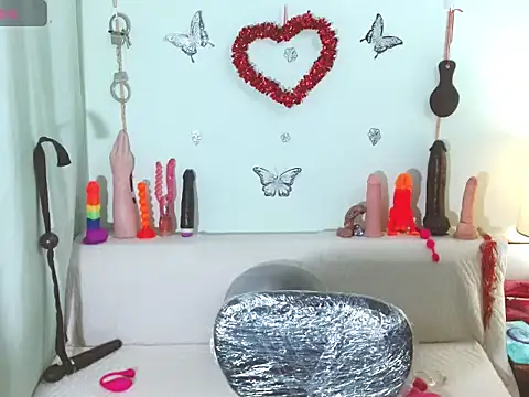 Snapshot of sasha_brown23 chatting on 10.21.25 sasha brown23 online show from 10.21.25