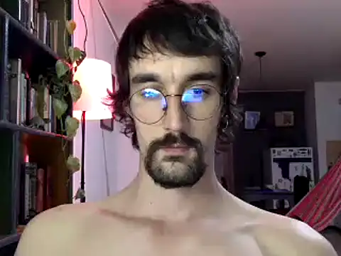 Snapshot of fazzbinderr chatting on 12.14.24 fazzbinderr online show from 12.14.24