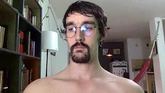 Snapshot of fazzbinderr chatting on 10.10.25 fazzbinderr online show from 10.10.25