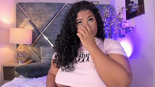 DannaFalco25 online show from 01.04.25